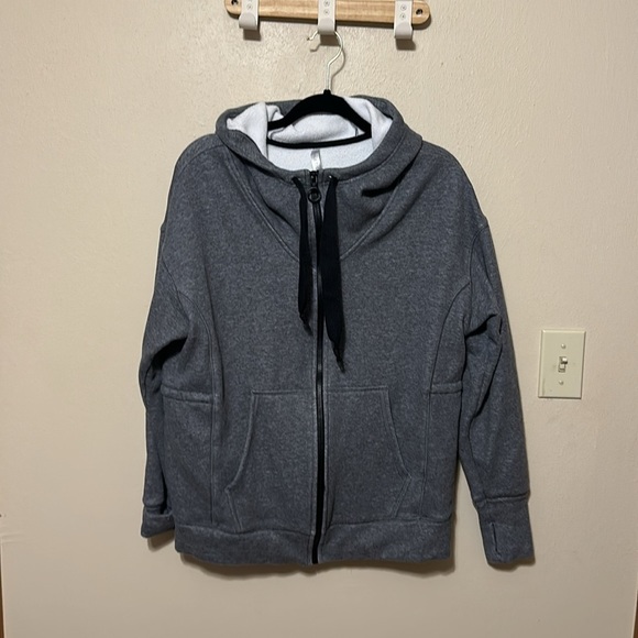 Fabletics Leah Oversized Grey Full Zip Cinched Jacket Size Small - Picture 3 of 9